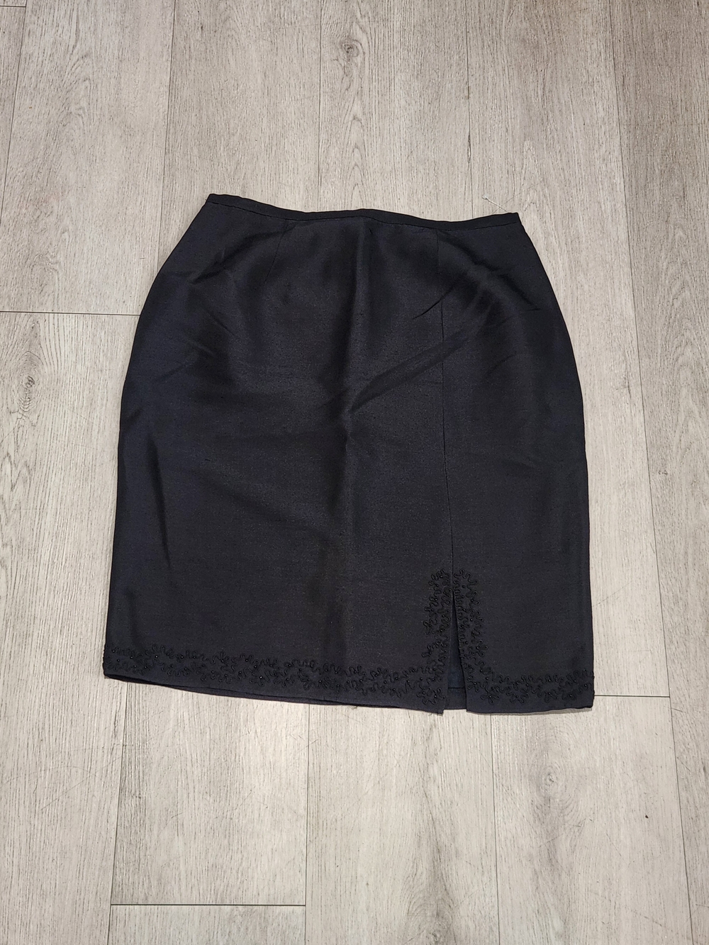 Vintage Chelsea Cambell Petites 100% Silk Black Beaded Skirt 10p
